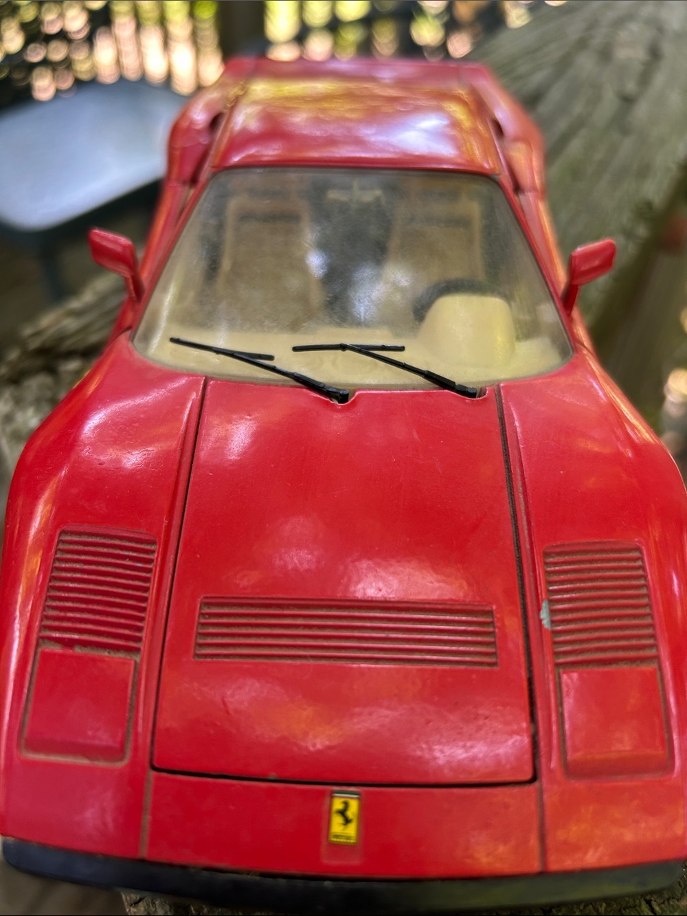 Burago 1:18 1984 Ferrari GTO, Made in Italy - Picture 2 of 10